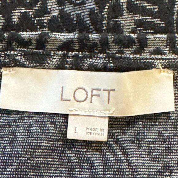 #171 Women's Loft Long-Sleeve Damask Top, Black on Grey, Size Large - Picture 4 of 5
